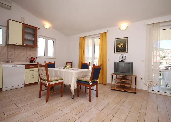 With A Parking Space Hvar - 4004 Daire *