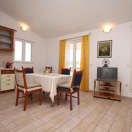 With A Parking Space Hvar - 4004 Апартаменти *