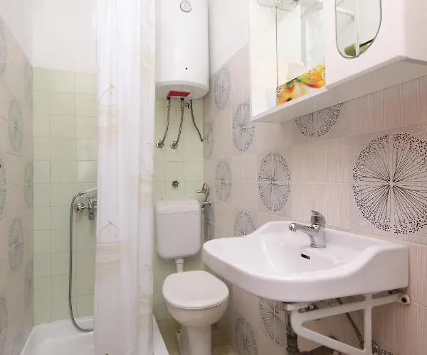 With A Parking Space Hvar - 4004 * هفار