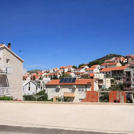 Apartment With A Parking Space Hvar - 4004 *