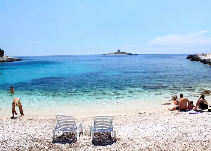 Appartamento With A Parking Space Hvar - 4004