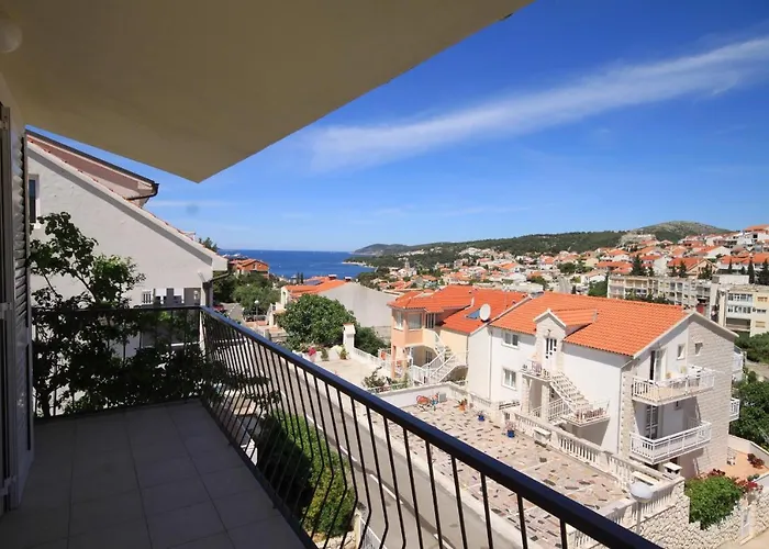 Appartamento With A Parking Space Hvar - 4004